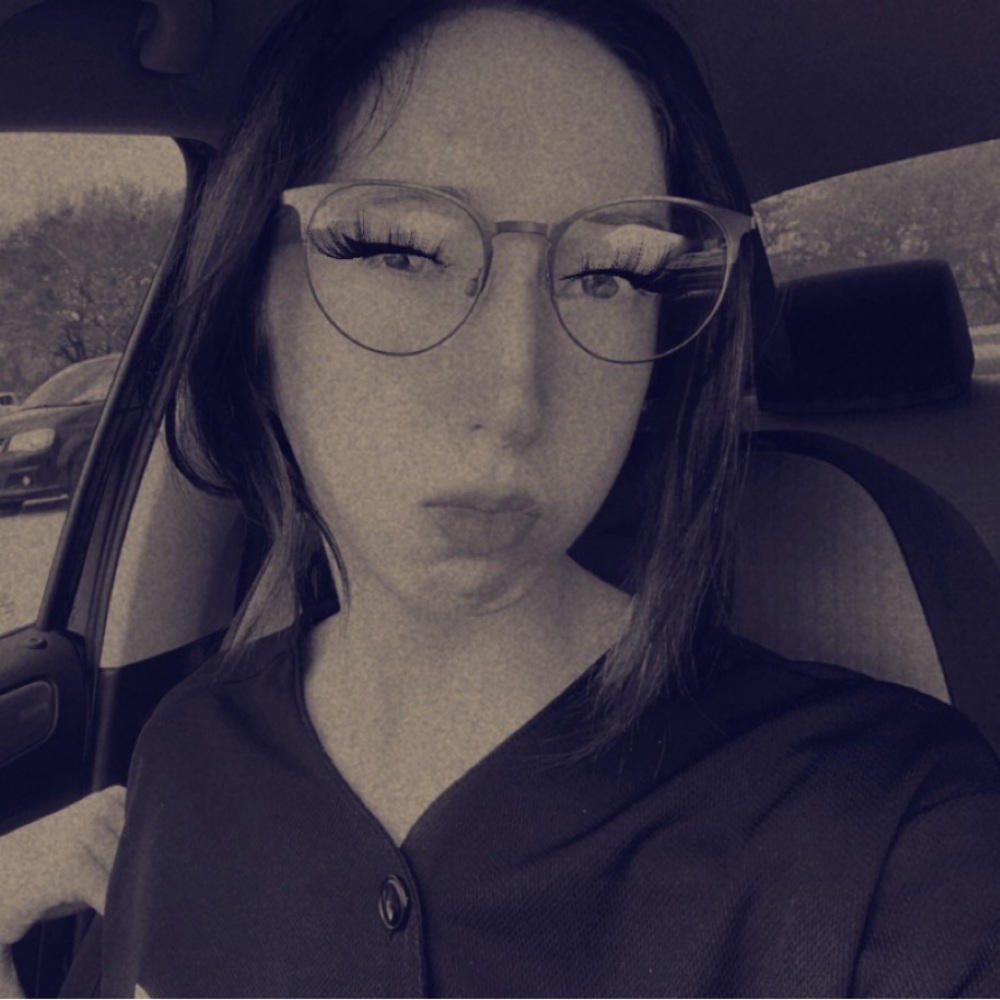 Meet your Posher, Hannah